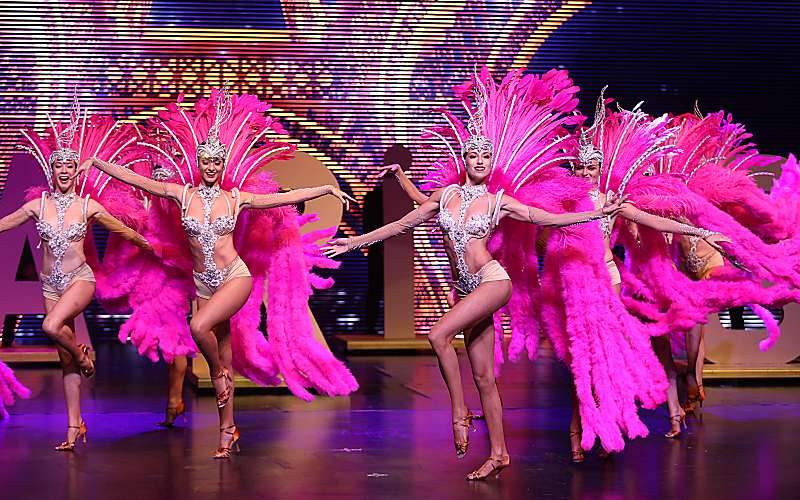 GLITZY SPECTACLE IMAGINATRICKS WELCOMES NEW ACTS AT RESORTS WORLD GENTING!